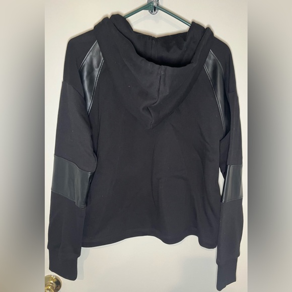 Evereve Nickie Faux Leather Hoodie, Size Large EUC - Picture 6 of 14
